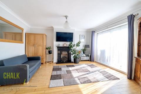 22 Durham Avenue, Romford, RM2 6JS