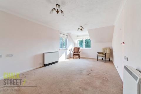 2 bedroom apartment for sale, Draper Court, Mavis Grove, Hornchurch, RM12