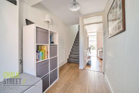 19 Flamingo Walk, Hornchurch, RM12 5QP
