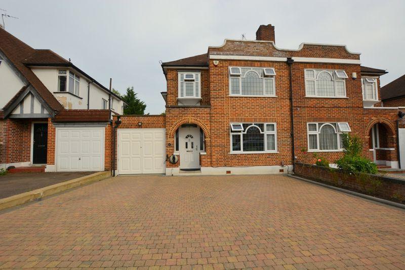Rowlands Avenue, Hatch End 3 bed semidetached house £2,750 pcm (£635 pw)