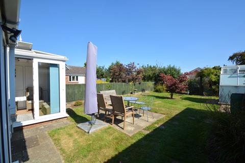 69 Cotmore Gardens, Thame, OX9 3NB