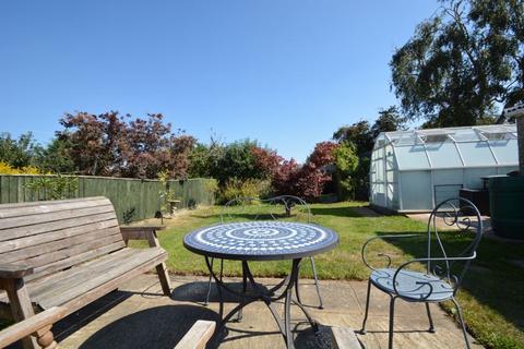 69 Cotmore Gardens, Thame, OX9 3NB
