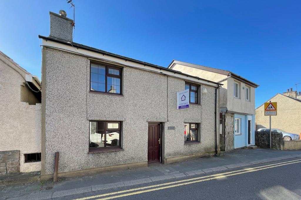 Brynsiencyn, Llanfairpwll, Isle of Anglesey, LL61 2 bed link detached