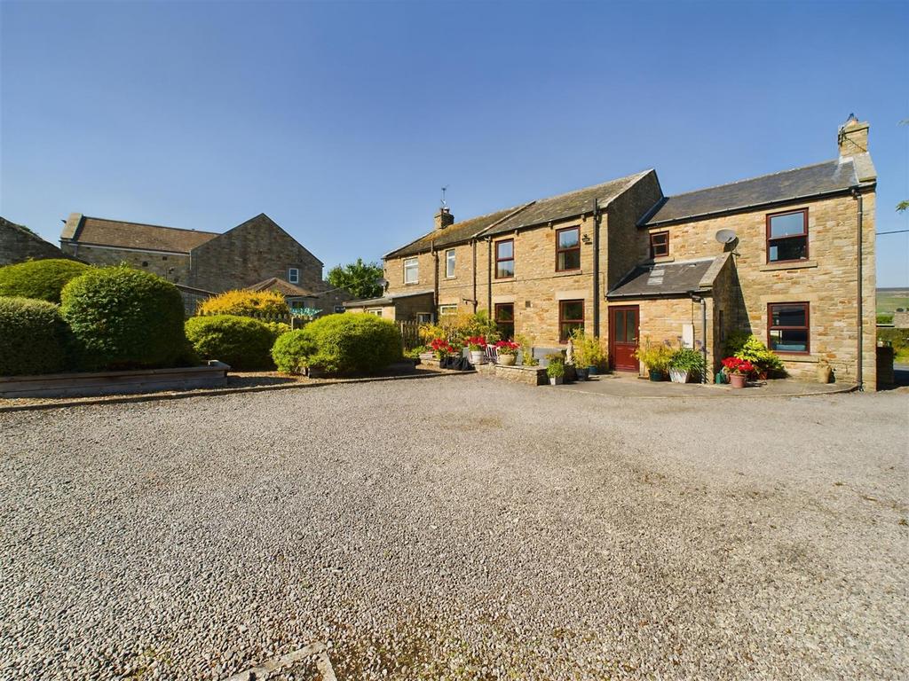 Syke Terrace, Mickleton, Barnard Castle 3 bed semidetached house £285,000