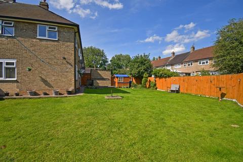 4 bedroom terraced house for sale, Netherton Road, Hull