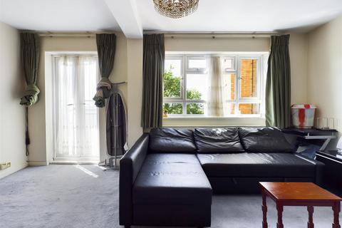 3 bedroom apartment for sale, Finchley Road, London