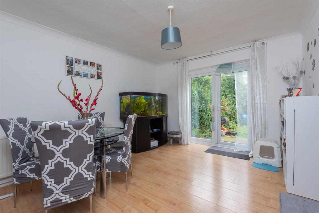 Cumberland Avenue, Basingstoke RG22 5 bed semidetached house for sale