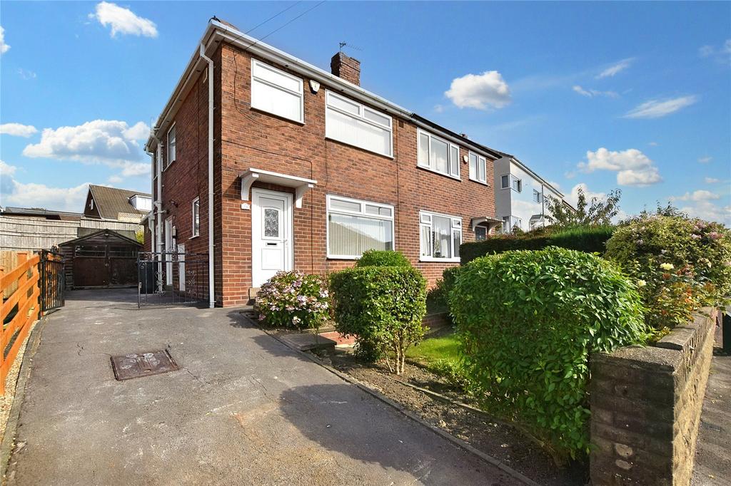 Harthill, Gildersome, Morley, Leeds 3 bed semidetached house for sale
