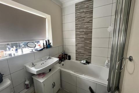 13 Briar Drive, York, YO31 9DP