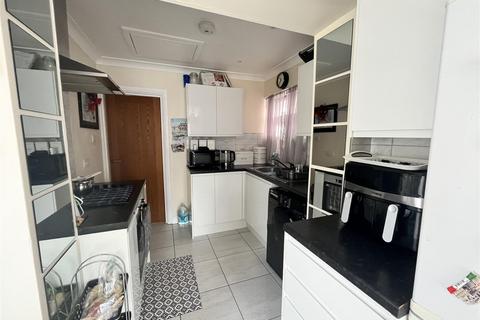 13 Briar Drive, York, YO31 9DP