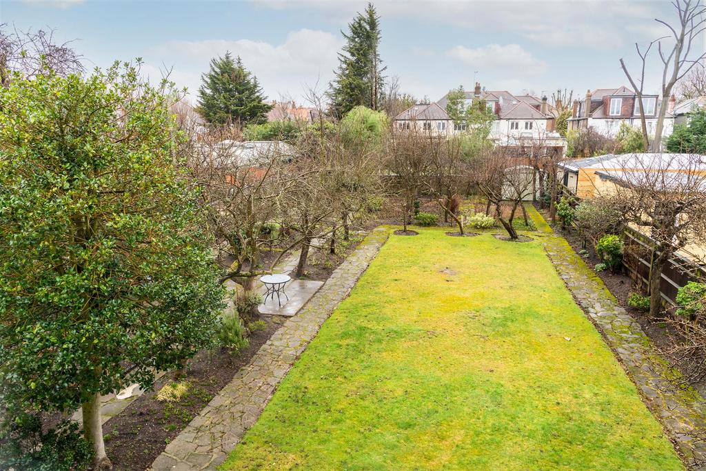 2 Milverton Road Hi-37.jpg