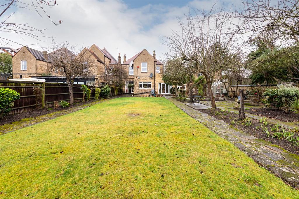 2 Milverton Road Hi-28.jpg