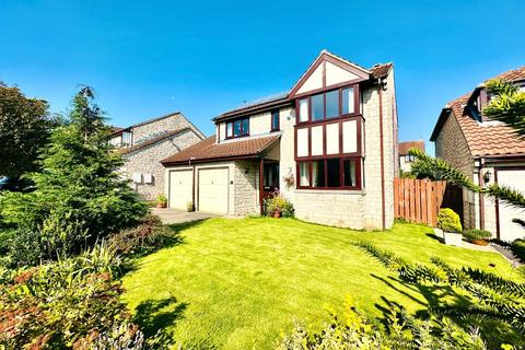 4 bedroom detached house for sale, Hillside Close, Hillam, Leeds