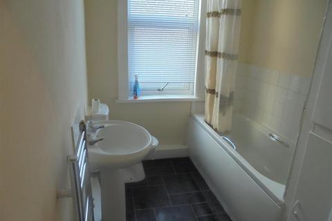 2 bedroom terraced house for sale, Westbourne Place, Beeston, Leeds