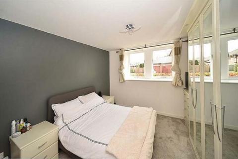 2 bedroom ground floor flat for sale, Pavilion Way, Macclesfield