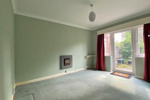 19 Heath Rise, Bromley, BR2 7PB