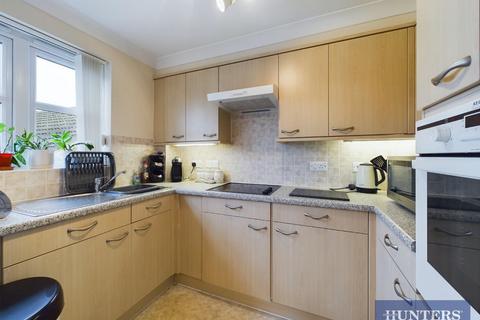 2 bedroom apartment for sale, Burlington Court, Bridlington