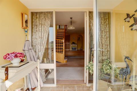 Herontye Castle Hill, Llanblethian, Cowbridge, CF71 7JN