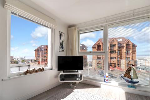 4 Trinity Court, Westward Ho, Bideford, EX39 1LT