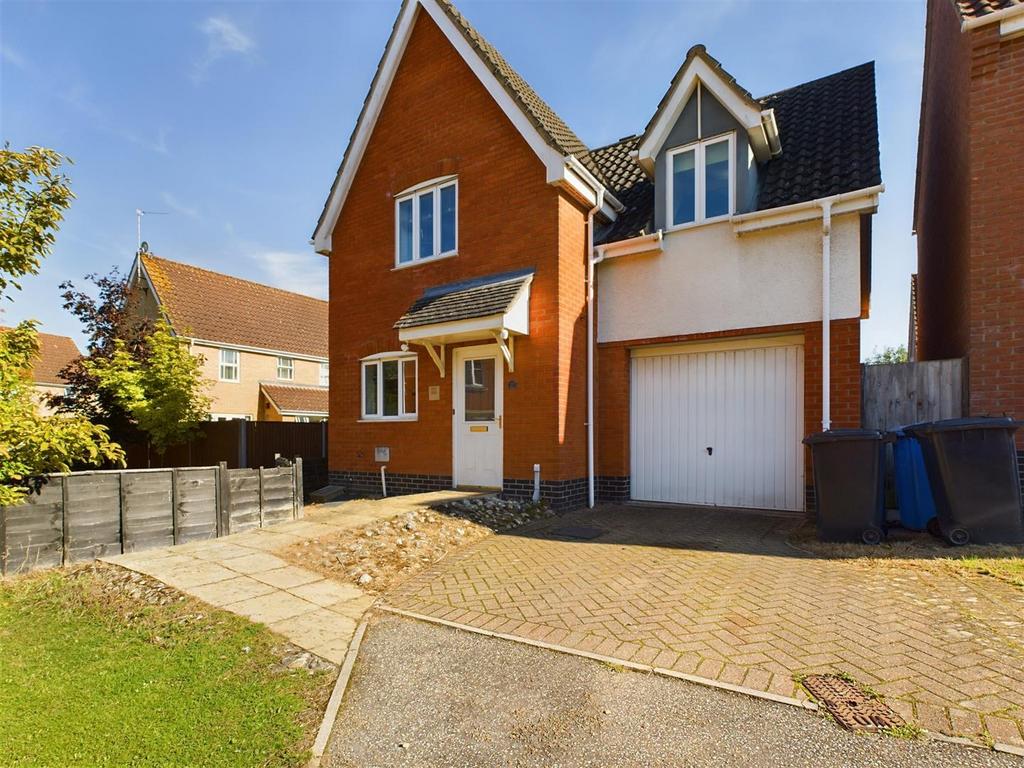 Stirling Road, Norwich 3 bed detached house for sale £300,000