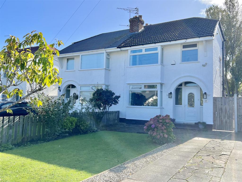 Rosemead Avenue, Pensby, Wirral 3 bed semidetached house for sale £