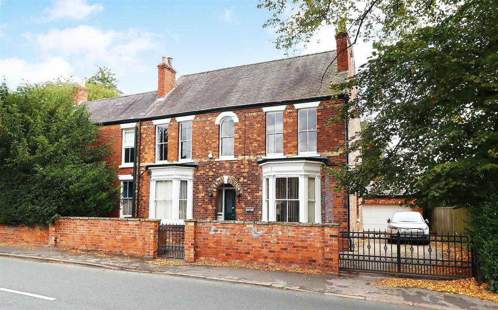 Main Street, Elloughton 4 bed detached house £775,000