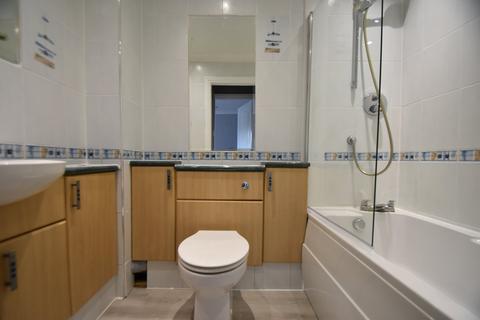 1 bedroom apartment to rent, Waterside Court, Waterside, Chesham, HP5