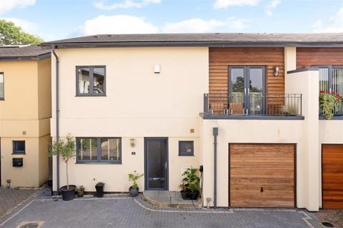 5 Chase View, Cheltenham, GL52 3AL