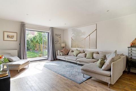 5 Chase View, Cheltenham, GL52 3AL