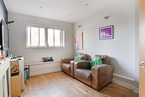 5 Chase View, Cheltenham, GL52 3AL