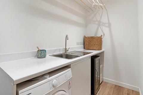 5 Chase View, Cheltenham, GL52 3AL