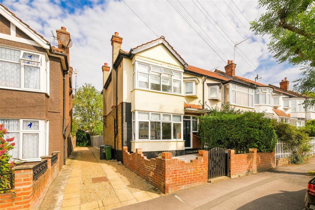 Albert Avenue, Chingford 3 bed end of terrace house for sale £550,000