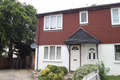 28 Stapleford Close, London, E4 6XR