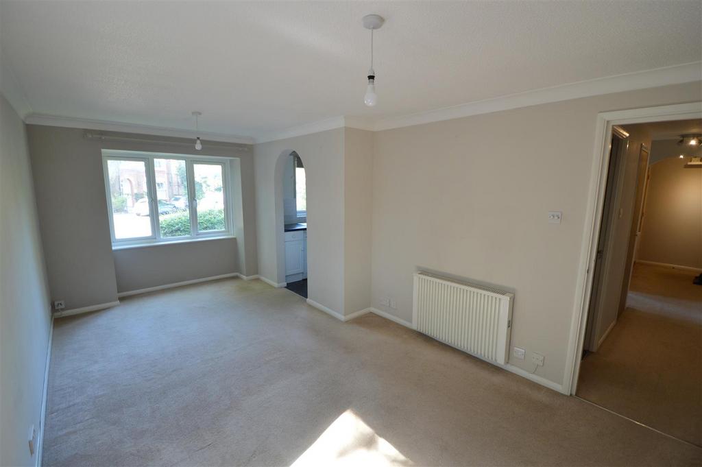 Jardine Court, Church Road, Crowborough 2 bed apartment £225,000