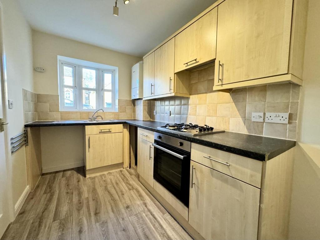 Britannia Mews, Rowley Regis 2 bed semi-detached house to rent - £1,000 ...