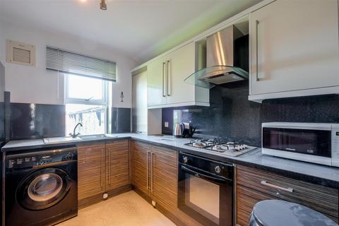 1 bedroom apartment for sale, Lower Fold, Brighouse