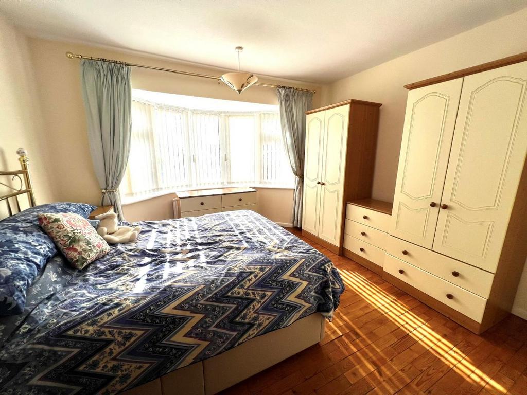 Bedroom One.jpg