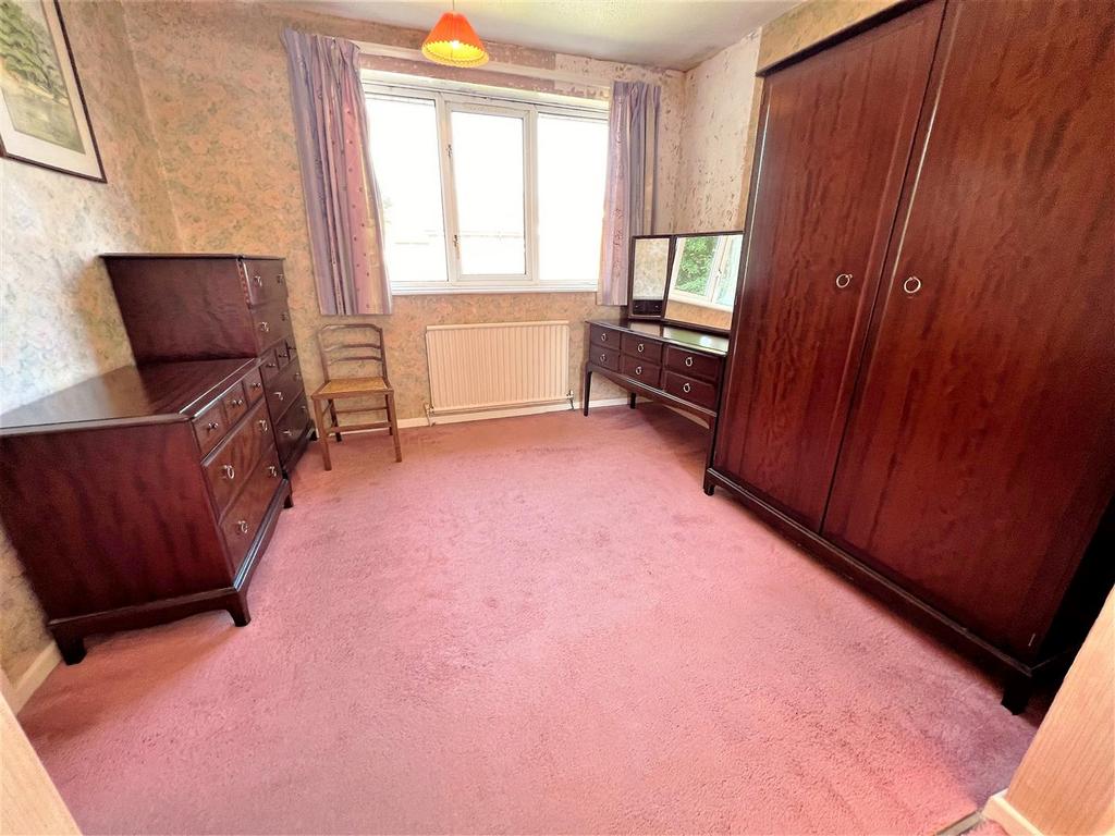 BEDROOM 1 & 4