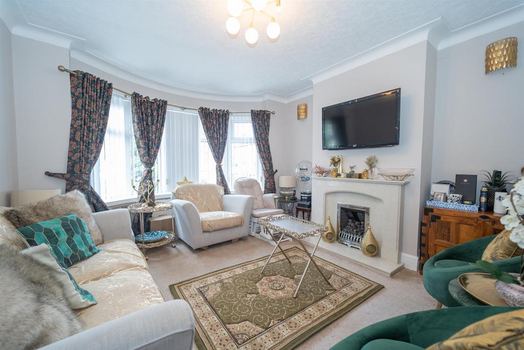 Kings Road, Stretford 3 bed semidetached house for sale £420,000