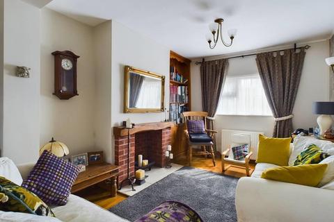 3 bedroom terraced house for sale, High Street, Bangor-On-Dee, Wrexham