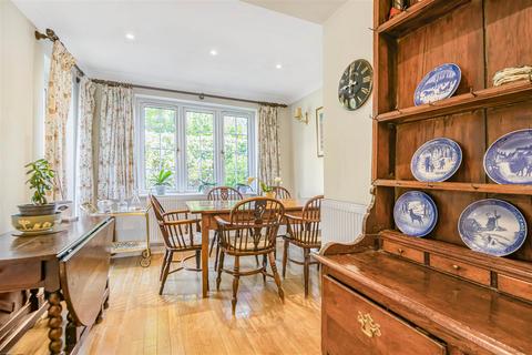 3 Rupert Close, Henley-on-thames, RG9 2JD