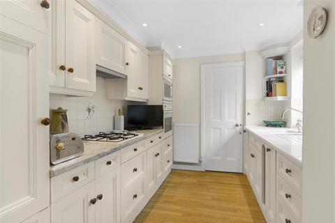 3 Rupert Close, Henley-on-thames, RG9 2JD