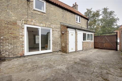 4 Beverley Road, South Cave, Brough, HU15 2AU
