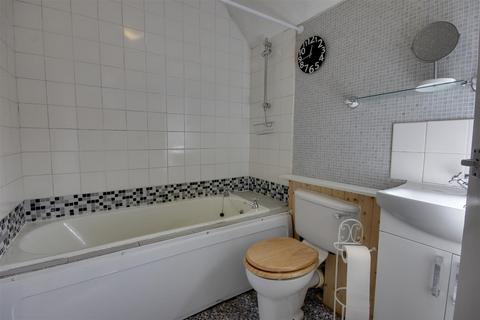 4 Beverley Road, South Cave, Brough, HU15 2AU