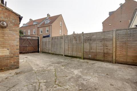 4 Beverley Road, South Cave, Brough, HU15 2AU