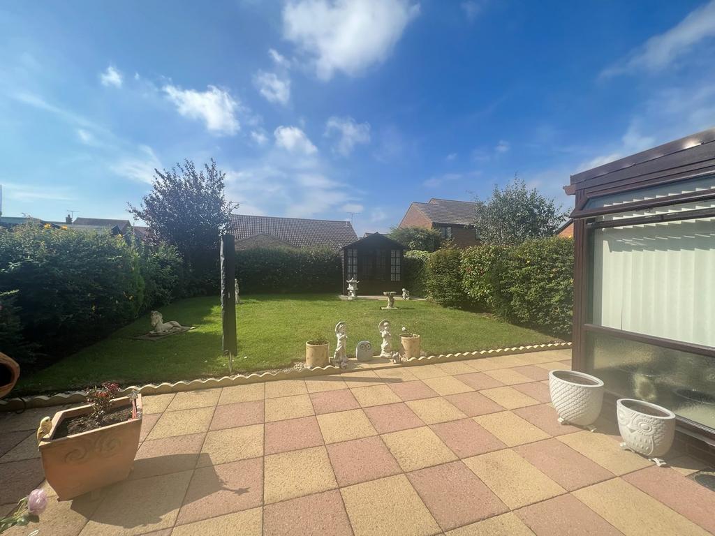 Kirby Cross, Essex, FrintononSea, CO13 2 bed semidetached bungalow
