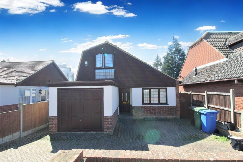 Drake Avenue, Minster On Sea, Sheerness 3 bed detached house for sale