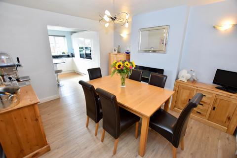 16 Amersham Close, Coventry, CV5 9HH