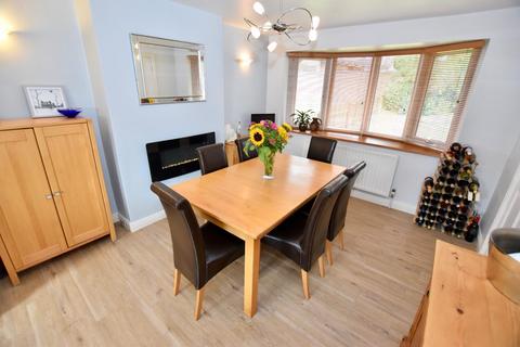 16 Amersham Close, Coventry, CV5 9HH