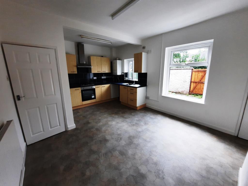 Baguley Street, Droylsden 3 bed end of terrace house £950 pcm (£219 pw)